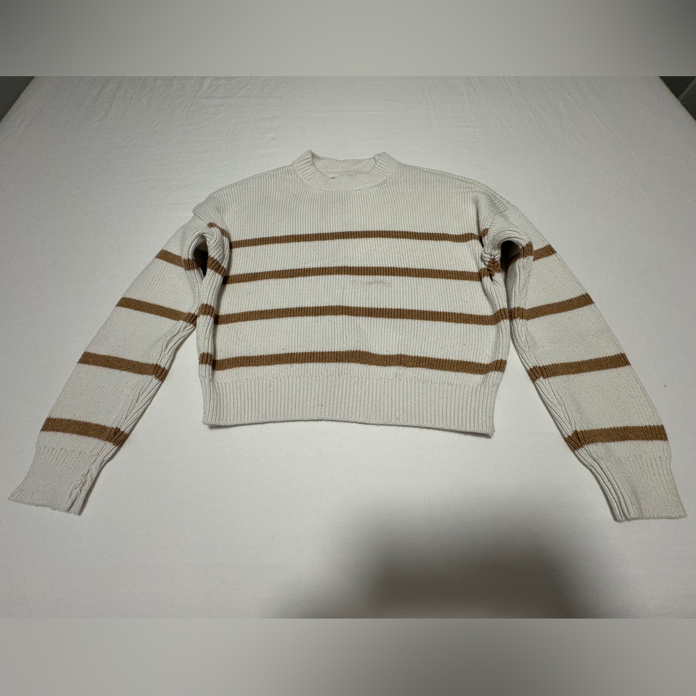 Abercrombie Women’s Striped Cream and Tan Sweater - Picture 5 of 7